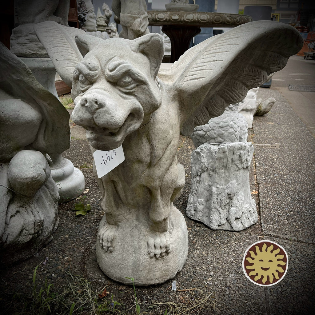 Statuary | Gargoyle, Large (Natural or Painted) (Pickup/Freight Only ...