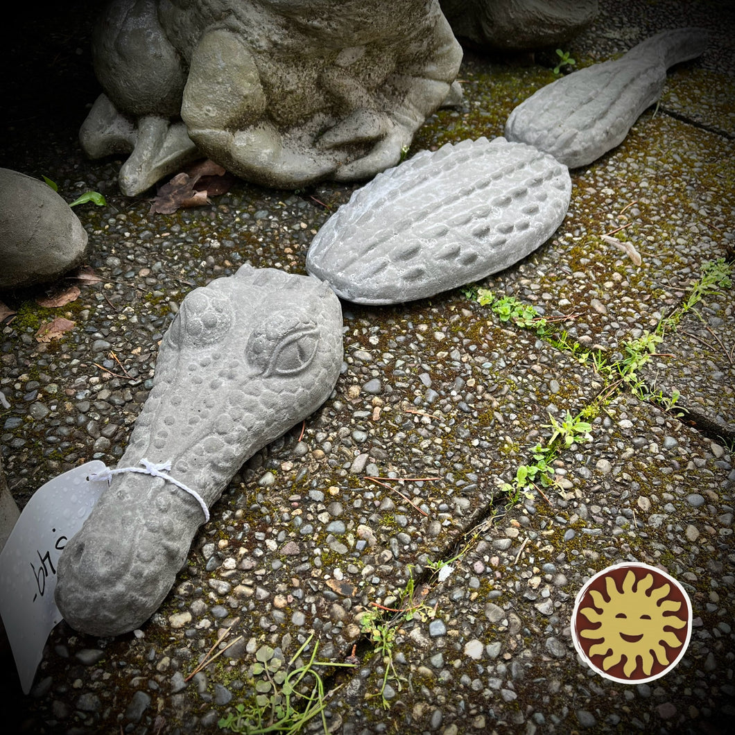 Statuary | Alligator, Three-Piece Steppingstone (Two Sizes)