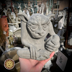 Gargoyle Statue, Small, Spiney