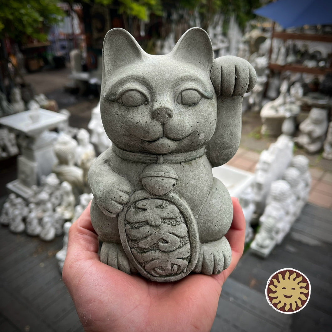 Small Fortune Cat Statue